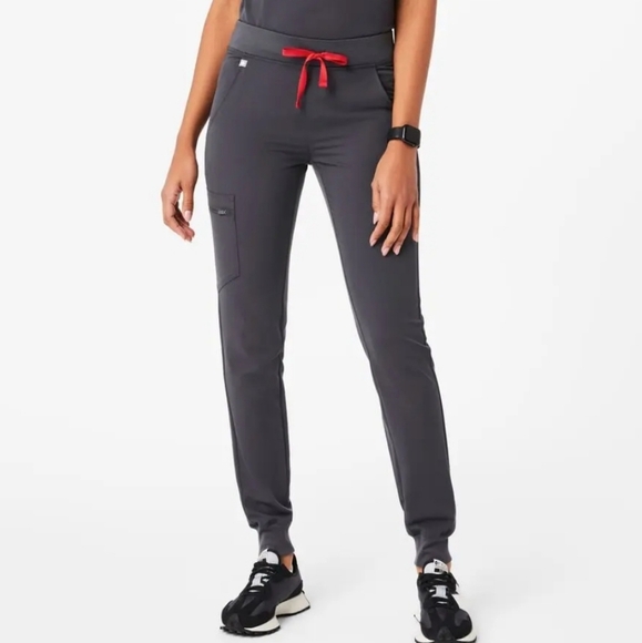 FIGS Technical Collection Scrub Pants Joggers Women’s Gray - Picture 3 of 12